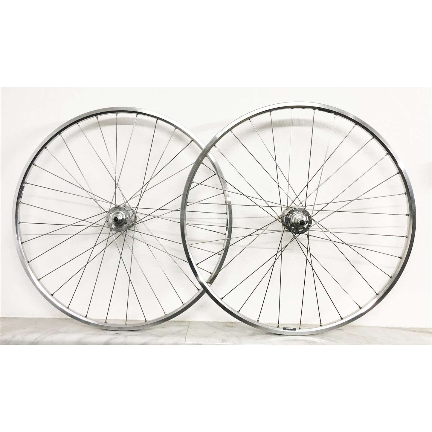 Coppia ruote 28 tubolari per bici corsa d'epoca marcate AMBROSIO Coppia ruote 28 tubolari per bici corsa d'epoca marcate AMBROSIO